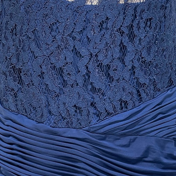 NWT! Adrianna Papell navy lace gown - Picture 4 of 10